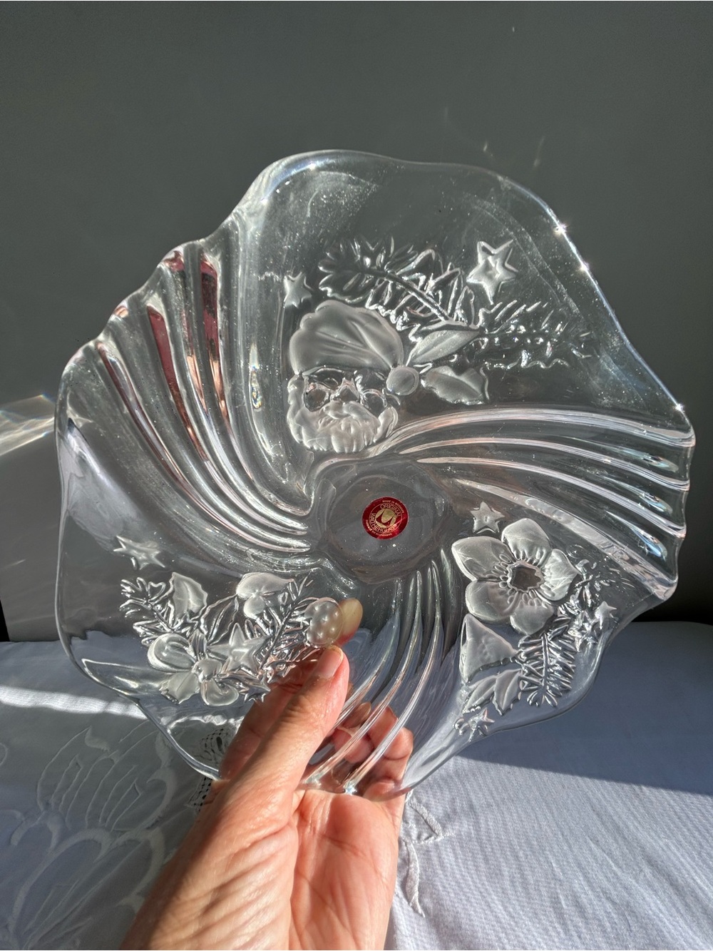 DECOR WALTHER Clear & frosted Pressed Santa & Christmas Floral Glass Dish